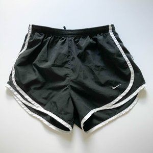 Women's Nike Tempo Shorts